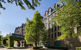 Doubletree By Hilton North Vancouver